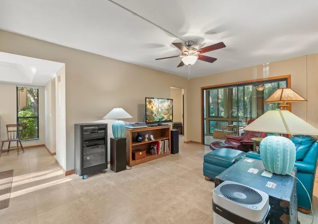 4th image of 13 Mid Oaks Cir, PALM COAST, FL 32137