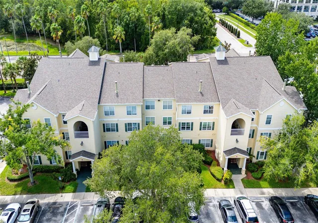 35th image of 18525 Bridle Club Dr #18525, Tampa, FL 33647 | MLS# TB8541747