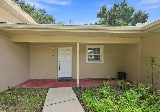 3rd image of 11515 N Ravine Rd, Tampa, FL 33612 | MLS# TB8541750