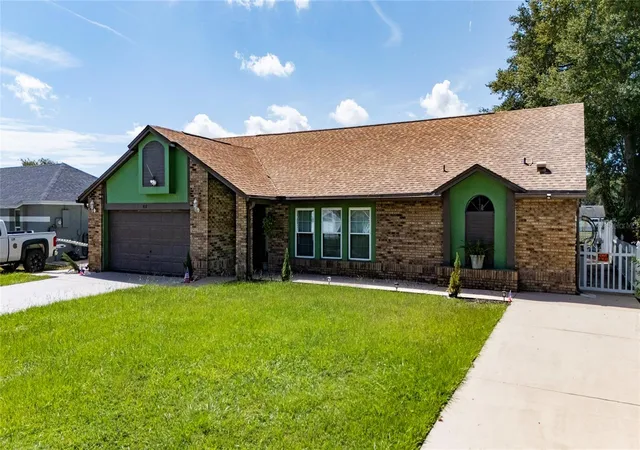 3rd image of 412 Everwood Dr, Kissimmee, FL 34743 | MLS# S5156177