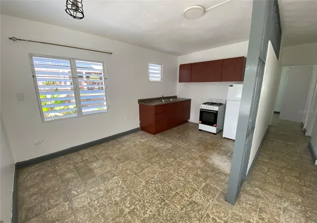 Photo 3 of Single family home for sale at Ao - 28 Interior Urb Reparto Valencia, Bayamon, PR 00958 | MLS# PR9123637 | Listing updated on 2026-10-17