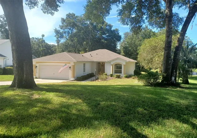 Photo 2 of Single family home for sale at 19199 Sw 192nd Loop, Dunnellon, FL 34432 | MLS# OM730947 | Listing updated on 2026-09-29