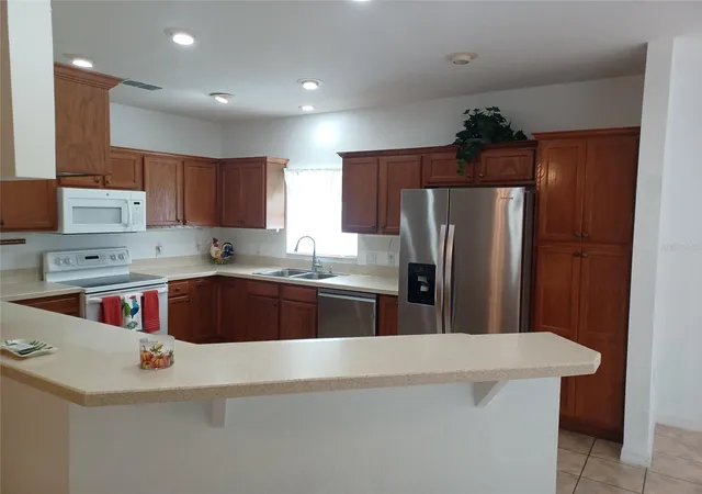 Photo 4 of Single family home for sale at 19199 Sw 192Nd Loop, Dunnellon, FL 34432 | MLS# OM730947 | Listing updated on 2026-10-27