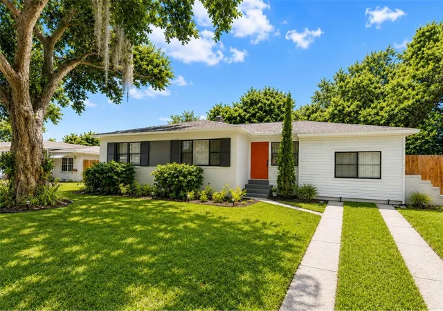 Photo 2 of Single family home for sale at 1330 Monterey Dr, Eustis, FL 32726 | MLS# G5116875 | Listing updated on 2026-09-02