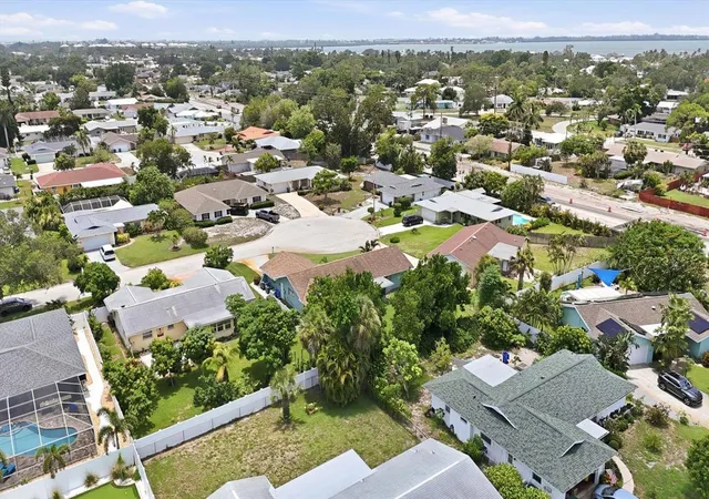 45th image of 7402 13th Ave W, Bradenton, FL 34209 | MLS# A4703849