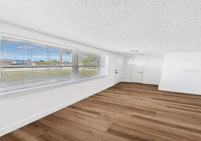 27th image of 1346 Chancellor Dr, Holiday, FL 34690 | MLS# O6436018