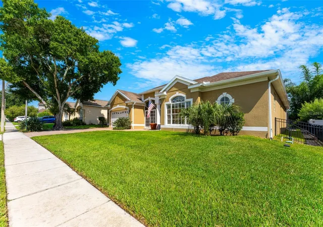 Photo 3 of Single family home for sale at 426 Palm Crest Ln, Lake Mary, FL 32746 | MLS# O6436020 | Listing updated on 2026-09-28