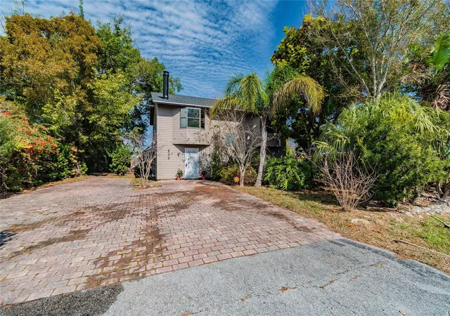 Photo 2 of Sale Pending at 532 45th Street Ct W, Palmetto, FL 34221 | MLS# O6436025 | Listing updated on 2026-09-25