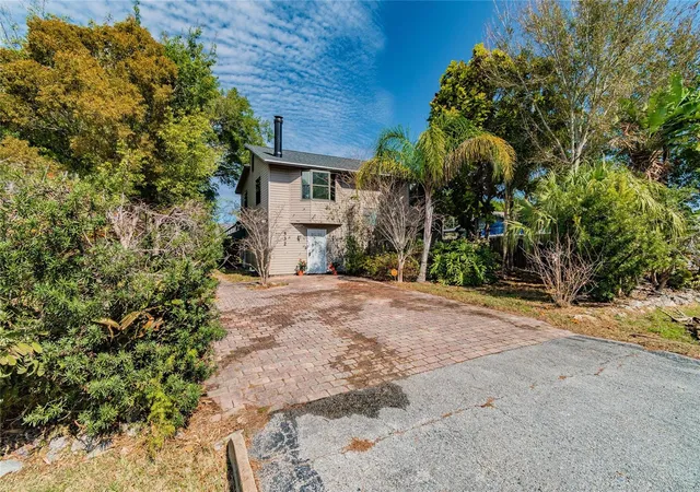 Photo 3 of Sale Pending at 532 45th Street Ct W, Palmetto, FL 34221 | MLS# O6436025 | Listing updated on 2026-09-25