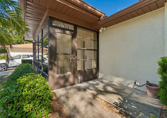 4th image of 2150 Shelly Dr, PALM HARBOR, FL 34684
