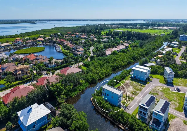 2nd image of 12435 Dockside Ter, Cortez, FL 34215 | MLS# A4703852