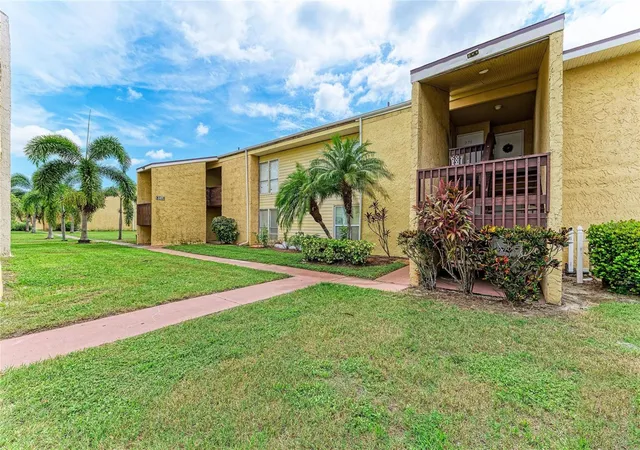 1st image of 3471 Clark Rd #169, Sarasota, FL 34231 | MLS# A4703855