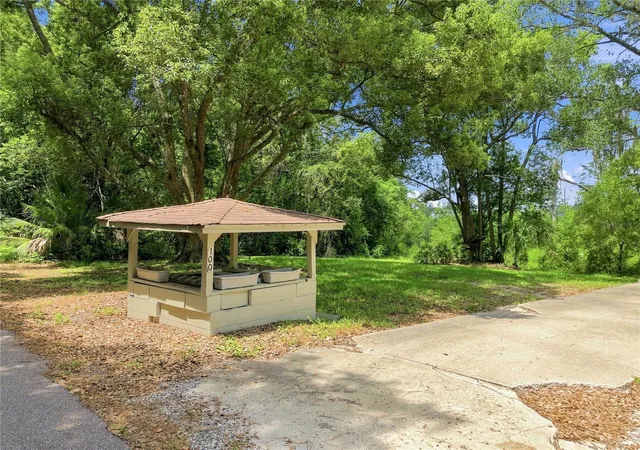 Photo 2 of Land for sale at Pine Circle Dr, Lake Mary, FL 32746 | MLS# O6436031 | Listing updated on 2026-10-08