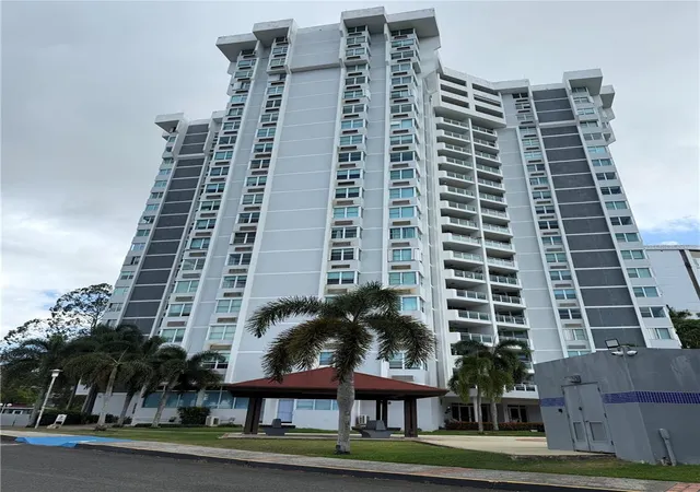 Photo 1 of Condo for sale at 155 Carrazo #8D, Guaynabo, PR 00971 | MLS# PR9123640 | Listing updated on 2026-08-27