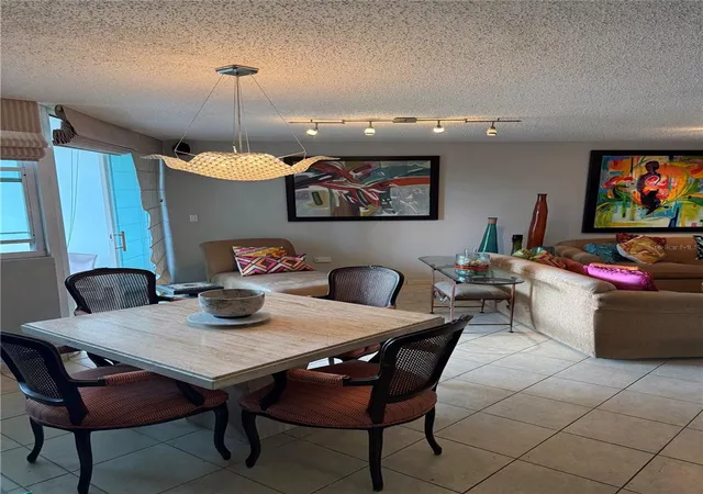 Photo 4 of Condo for sale at 155 Carrazo #8D, Guaynabo, PR 00971 | MLS# PR9123640 | Listing updated on 2026-08-27