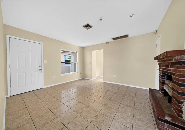 5th image of 2985 Saint Charles St, Fort Myers, FL 33916 | MLS# TB8541789