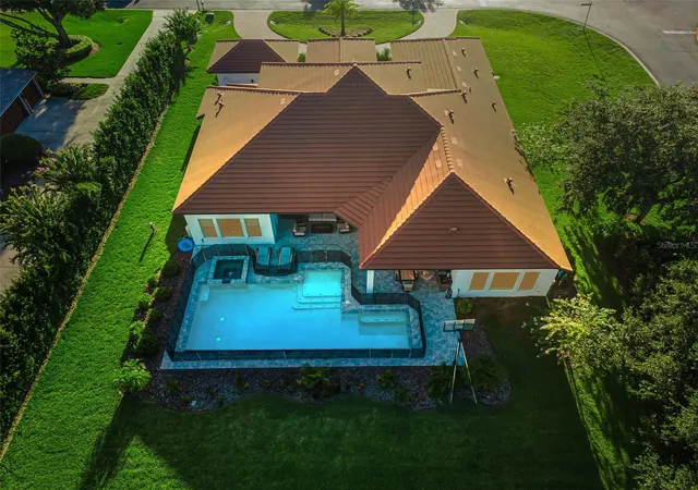 Photo 2 of Single family home for sale at 1422 Oak Meadow Pt, New Port Richey, FL 34655 | MLS# W7888852 | Listing updated on 2026-08-31