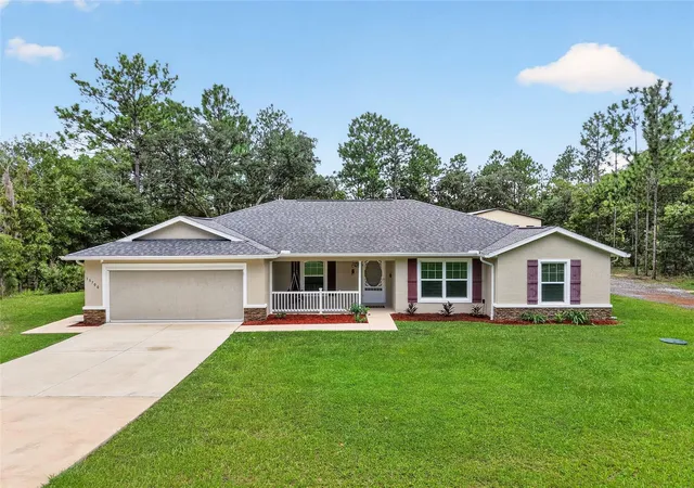 Photo 2 of Sale Pending at 13700 Sw 71st Ln, Ocala, FL 34481 | MLS# OM730953 | Listing updated on 2026-09-08