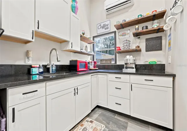 Photo 4 of Single family home for sale at 7417 Nw County Road 235, Alachua, FL 32615 | MLS# GC542953 | Listing updated on 2026-10-06