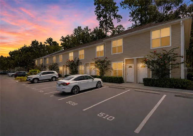 2nd image of 3901 Sw 20th Ave #509, Gainesville, FL 32607 | MLS# GC542954