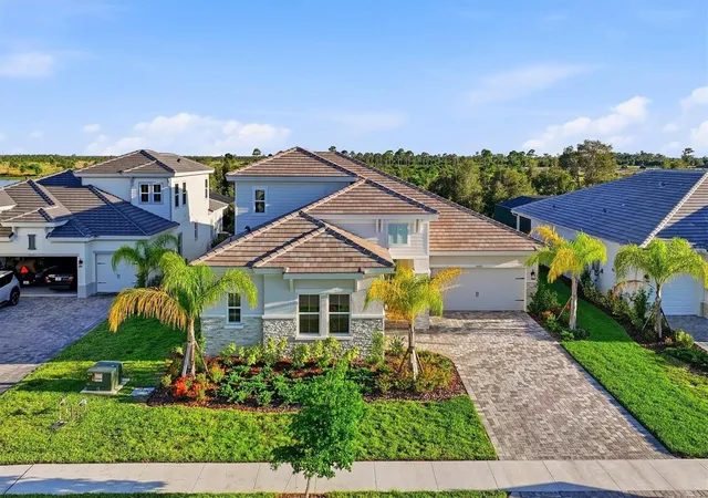 Photo 3 of Single family home for sale at 11225 Blissby St, Venice, FL 34293 | MLS# D6148529 | Listing updated on 2026-10-02