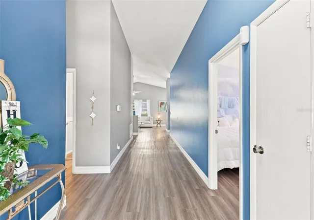Photo 3 of Single family home for sale at 510 Castlemain Cir, Davenport, FL 33897 | MLS# O6436057 | Listing updated on 2026-08-31