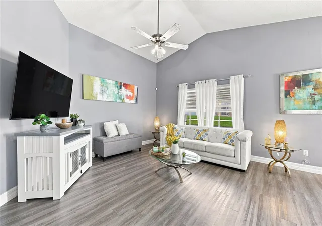 Photo 4 of Single family home for sale at 510 Castlemain Cir, Davenport, FL 33897 | MLS# O6436057 | Listing updated on 2026-08-31