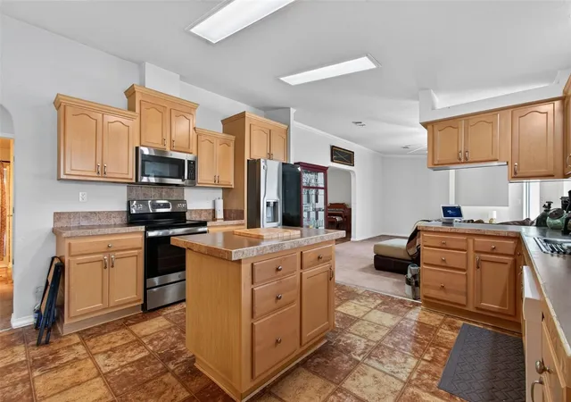 Photo 2 of Manufactured home for sale at 114 Green Oak Dr, Melrose, FL 32666 | MLS# GC542955 | Listing updated on 2026-09-04