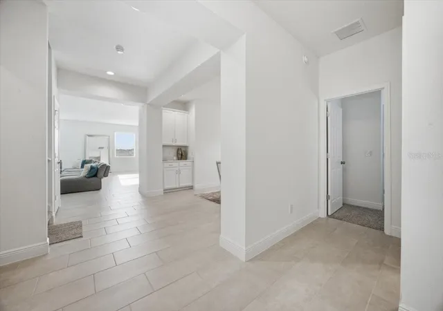 4th image of 585 Sterling Reserve Wy, Minneola, FL 34715 | MLS# O6436065