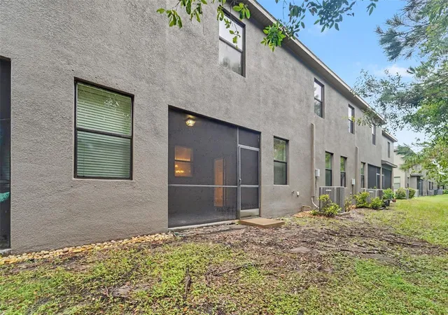 Photo 15 of Townhouse for sale at 17335 Old Tobacco Rd, Lutz, FL 33558 | MLS# O6436066 | Listing updated on 2026-09-02
