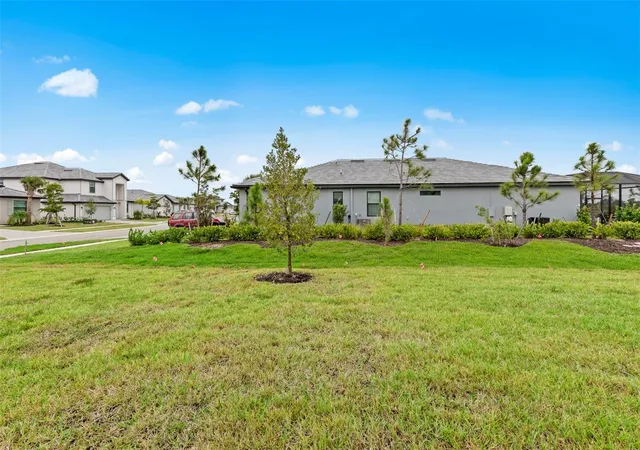 27th image of 10827 Sun Drop St, Venice, FL 34293 | MLS# TB8541826