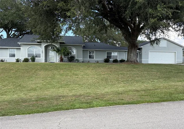 Photo 3 of Single family home for sale at 3635 Stephen Rd, Lady Lake, FL 32159 | MLS# G5116887 | Listing updated on 2026-09-24