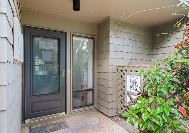 2nd image of 1704 Pelican Cove Rd #T138, Sarasota, FL 34231 | MLS# A4703872
