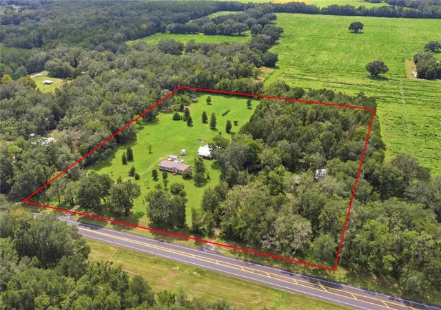 Photo 2 of Manufactured home for sale at 7412 Nw State Road 45, High Springs, FL 32643 | MLS# GC542959 | Listing updated on 2026-09-22