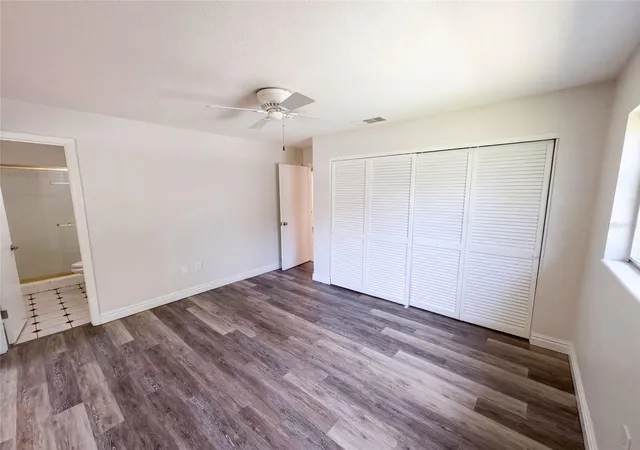 Photo 3 of Single family home for sale at 2617 S Fairway Dr, Melbourne, FL 32901 | MLS# O6436084 | Listing updated on 2026-10-20