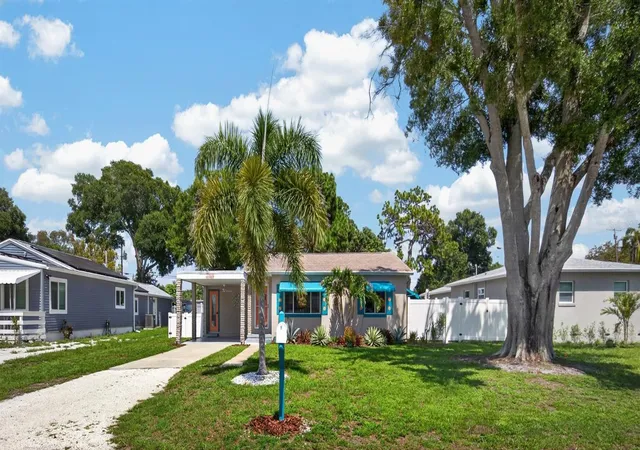Photo 1 of Single family home for sale at 1420 Gray St S, Gulfport, FL 33707 | MLS# TB8541851 | Listing updated on 2026-10-30