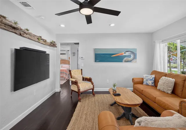 Photo 4 of Single family home for sale at 1420 Gray St S, Gulfport, FL 33707 | MLS# TB8541851 | Listing updated on 2026-10-30