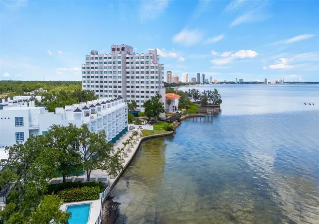 Photo 1 of Condo for sale at 4950 Bayshore Blvd #25D, Tampa, FL 33611 | MLS# TB8541856 | Listing updated on 2026-10-14