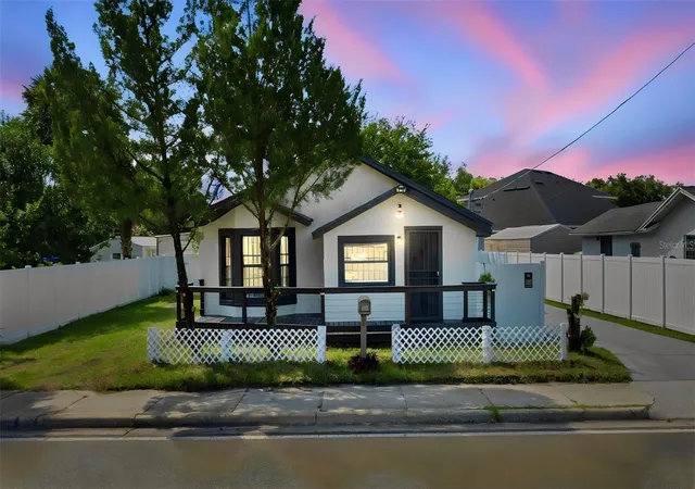 Photo 2 of Single family home for sale at 1416 Southwest Rd, Sanford, FL 32771 | MLS# O6436094 | Listing updated on 2026-10-01