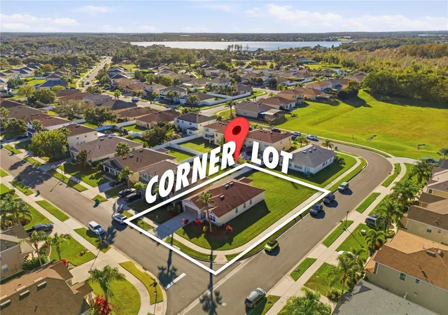 Photo 2 of Single family home for sale at 502 First Cape Coral Dr, Winter Garden, FL 34787 | MLS# O6436101 | Listing updated on 2026-09-01