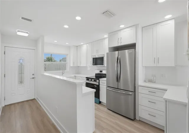 3rd image of 280 Boca Ciega Point Blvd S, St Petersburg, FL 33708 | MLS# TB8541867