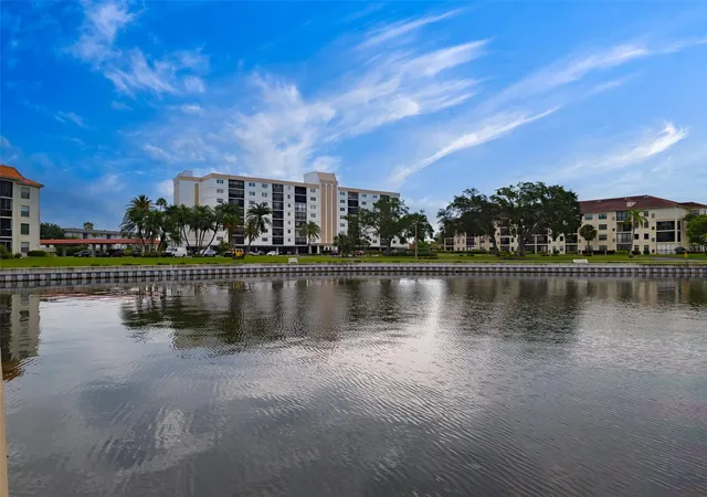 2nd image of 19029 Us Hwy 19 N, CLEARWATER, FL 33764