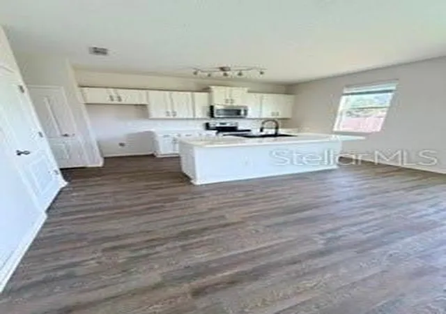 Photo 3 of Single family home for sale at 45170 Dutton Wy, Callahan, FL 32011 | MLS# OM730959 | Listing updated on 2026-09-28