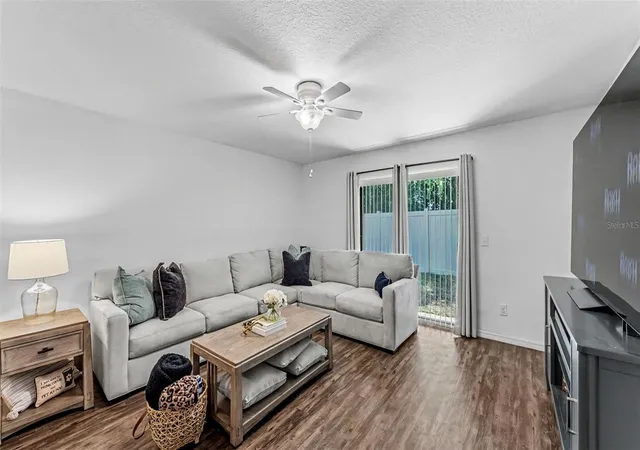Photo 1 of Sale Pending at 6270 Manitoba Dr, Lakeland, FL 33805 | MLS# L4964513 | Listing updated on 2026-10-20