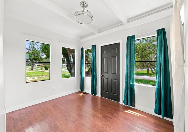 3rd image of 4 E Bay St, Davenport, FL 33837 | MLS# O6436115