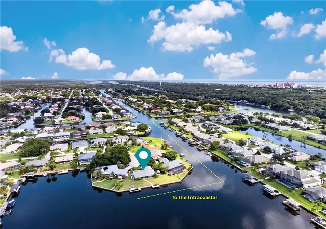 5th image of 22 Cottonton Ct, Palm Coast, FL 32137 | MLS# FC320925
