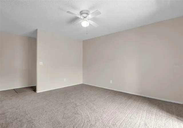 Listing Photo 3 - Condo for sale in building located at 4160 Pershing Pointe Pl, ORLANDO, FL 32822 - Unit #4