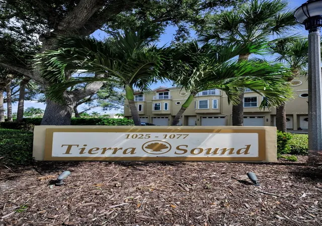100th image of 1063 Pinellas Bayway S, St Petersburg, FL 33715 | MLS# TB8541893