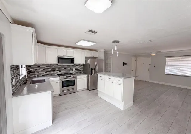 2nd image of 976 Liskeard Ave, Orange City, FL 32763 | MLS# O6436131
