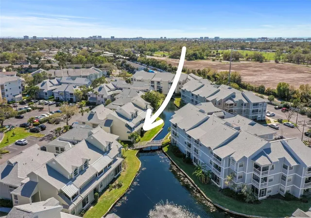 image of 6915 Stones Throw Cir N, ST PETERSBURG, FL 33710